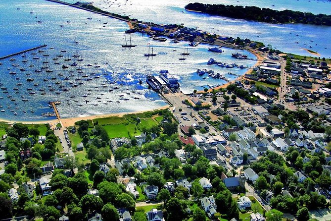 #1 Best 3hr Martha's Vineyard shared Island Tour from Oak Bluffs - Edgartown’s whaling-era character
