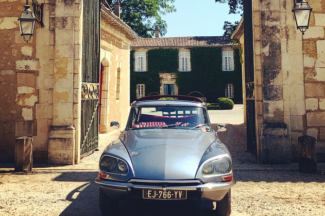 3H private city tour of Bordeaux and vineyard in a Citroën DS - Why the Citroën DS changes the Bordeaux tour