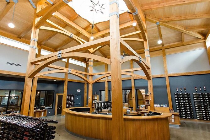5-Hour Traverse City Wine Tour: 3 Wineries on Leelanau Peninsula - Why this five-hour tour works well in Traverse City