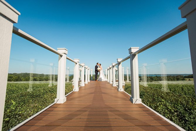 5-Hour Traverse City Wine Tour: 4 Wineries on Old Mission Peninsula - What the $79 price really covers