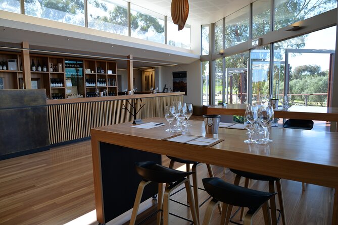 Adelaide Japanese Group Winery Day Tour in Barossa and Hahndorf - Lunch makes the long day easier