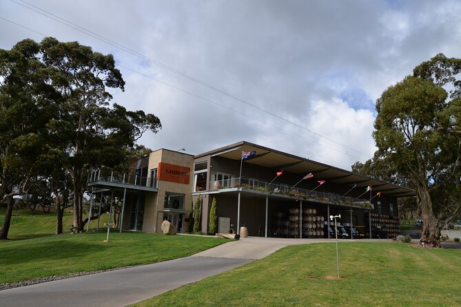 Adelaide Japanese Group Winery Day Tour in Barossa and Hahndorf - Leaving Adelaide for the Barossa Valley