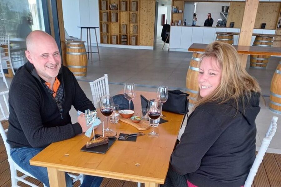 Albufeira/Vilamoura: Winery Tour with Wine Tasting and Tapas - The ride from Albufeira or Vilamoura
