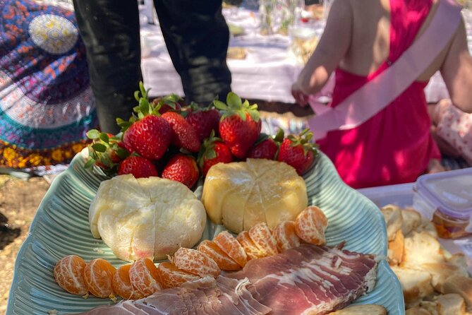 Algarve Mountais Tour with Lunch in the Vineyard - Is $482.14 per person a fair price?