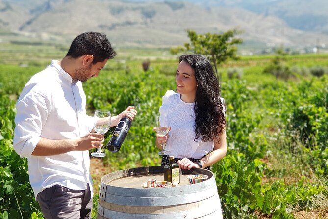 Almería Wine tour and tasting in English in Bio Winery - Walking Through the Farm First