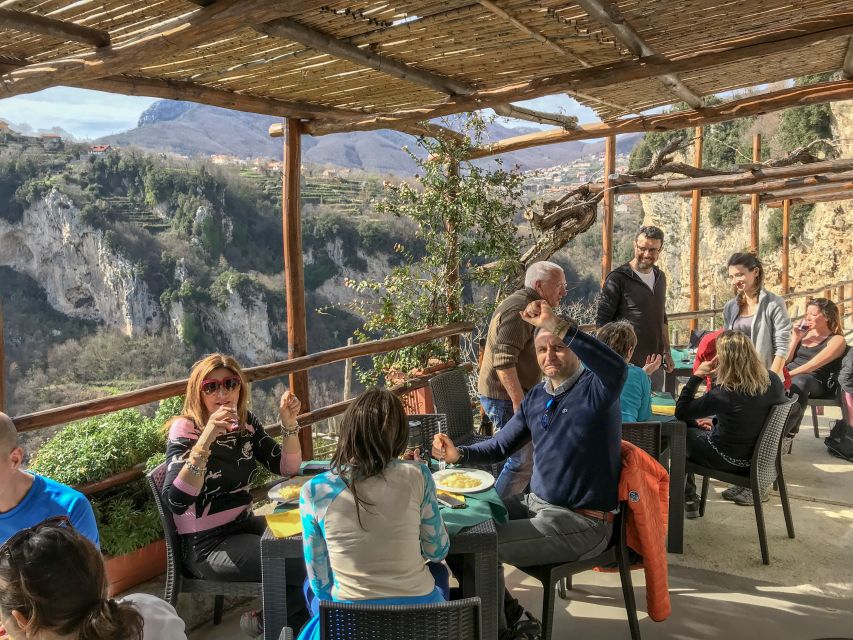 Amalfi: Walking tour between Furore vertical Vineyards - Furore’s steep country gives this walk its character