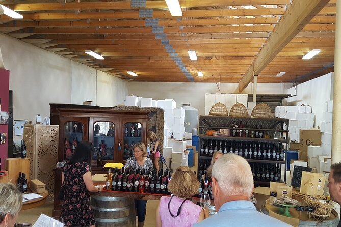 Arizona Winery All-Inclusive Tour with Lunch & Tastings - Group size and the feel of the day
