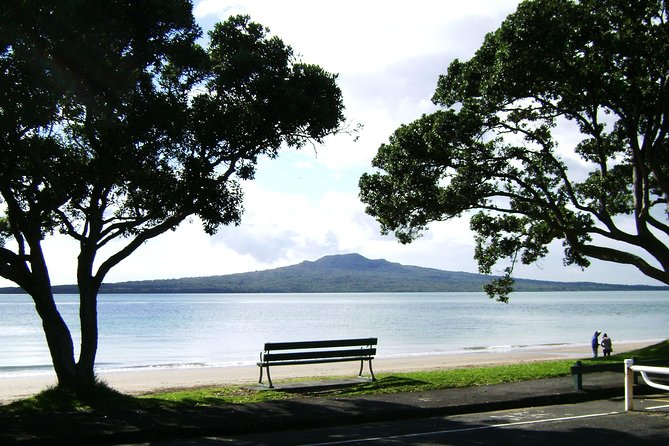 Auckland City Tour & Kumeu Wine Country Includes Wine Tastings & Lunch - Starting in central Auckland at 9:00 am