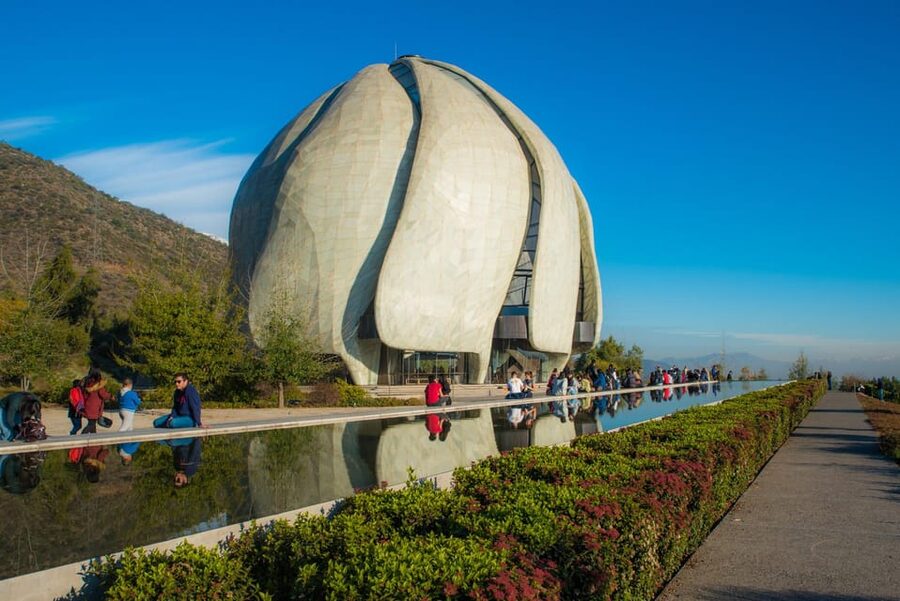 Bahá’í Temple, Winery and Lapis Lazuli + Private Transport - Wine and city history at Cousiño Macul
