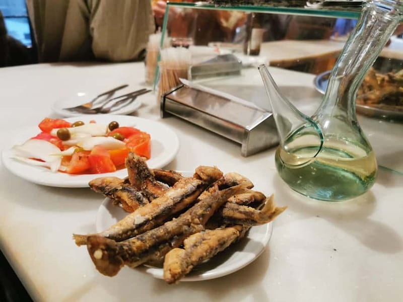 Barcelona: Tapas and Wine at the Hidden Bodegas Experience - Practical details that affect your choice