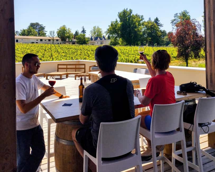 Bordeaux by Gravel Bike : Historic center & vineyards - Who will enjoy this ride most?