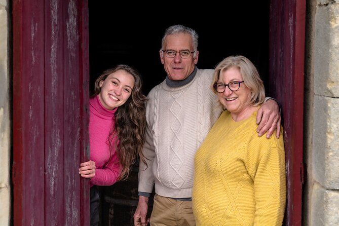 Bordeaux: Explore an Organic Family Vineyard with Tasting - Walking the vines and learning about organic farming