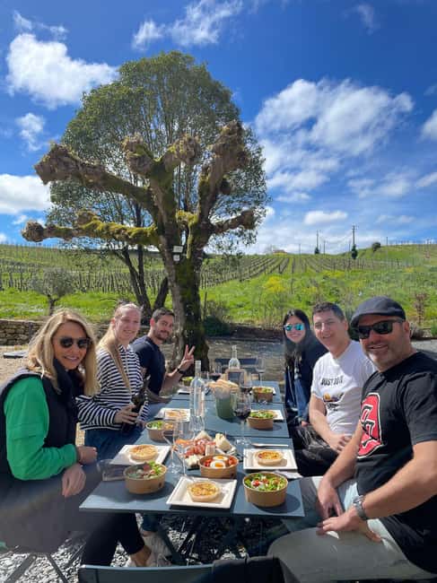Bordeaux Full Day Wine Tour - 3 Wineries & Picnic Lunch - The vineyard picnic in Saint-Émilion country