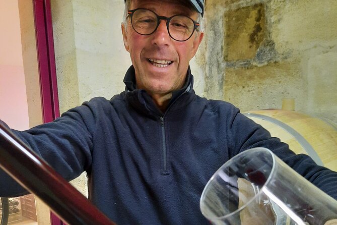 Bordeaux Médoc Region Private Wine Lovers Tour with Chateau Visits & Tastings - The guides are a major part of the experience