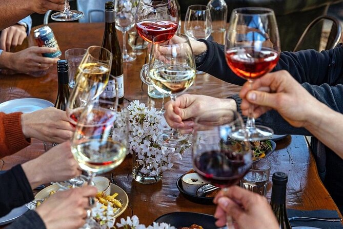 Boutique Wine Tour - visit Central Otago, 4 Wineries & Lunch - Guides are central to the experience