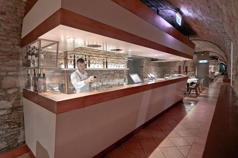 Budapest: Hungarian Gastro Cellar and Assisted Tastings - The best time to visit