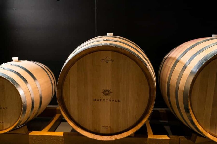 Cagliari - Guided tour of the vineyard and winery with tasting of 5 wines - How the $75 price compares