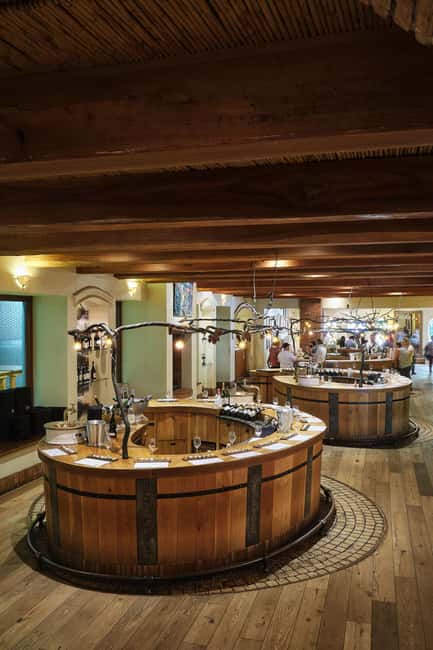 Cape Wineland 3 Award Winning Vineyards - How much value do you get for $156?