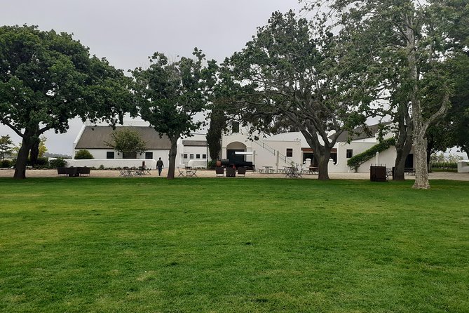 Cape Winelands and Wine Tasting Full Day Tour - Franschhoek: make time for the town, not only the vineyards