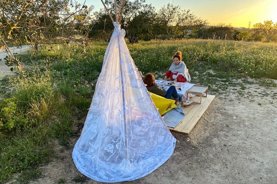 Carvoeiro, Portimão, Lagos: Algarve Romantic Vineyard Picnic - Why this vineyard picnic feels different