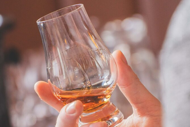 Cellar Of Scotland Walking Tour, taste Edinburgh's finest drinks - Starting at The Guildford Arms near Saint Andrew Square
