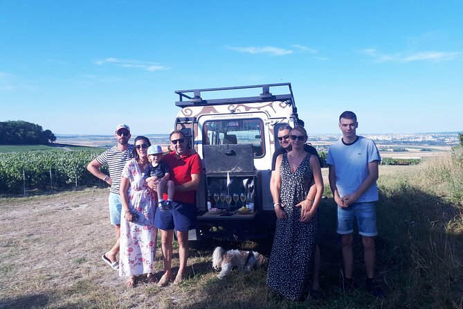 Champagne tasting, panoramic walk in the vineyards - What the Champagne tasting is really like