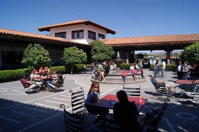 Cheese and Wine Route with 2 Towns, starting from Querétaro - Three hours in Bernal beneath Peña de Bernal