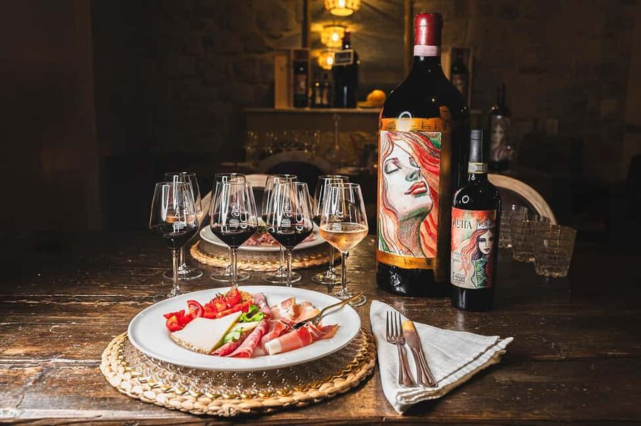 Chianti Grand Tasting: Wines, Oils & Balsamics in the Cellar - Key points at a glance