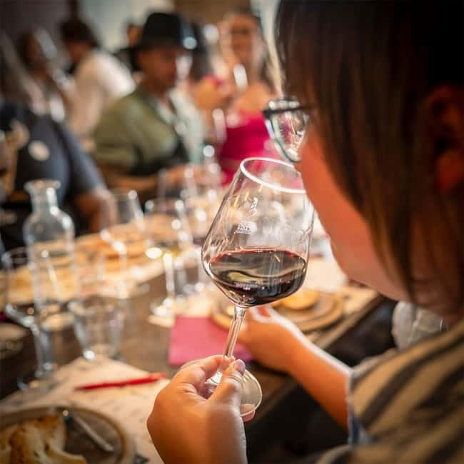 Chianti Grand Tasting: Wines, Oils & Balsamics in the Cellar - The opening glasses: Arella and Firmina
