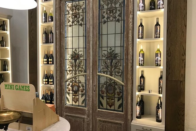 City Sightseeing Full Day Tour with Stellenbosch and Franschhoek Wineries - Lanzerac offers a taste of old Stellenbosch
