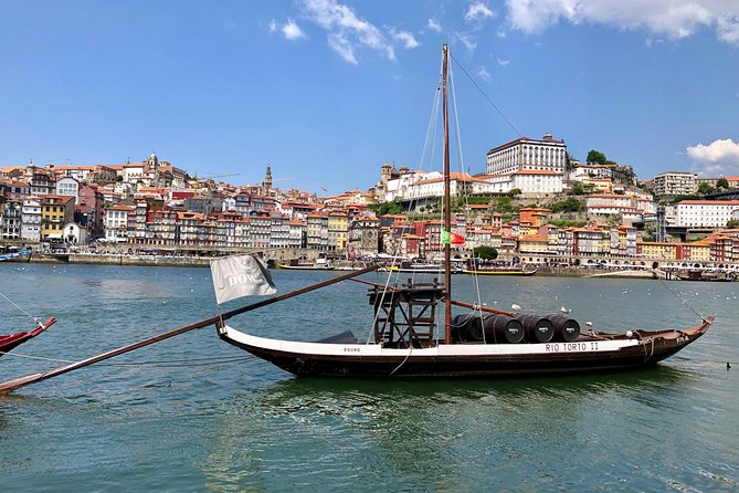 City Walking Tour & Port Wine Cellar - Down to the river and across to Vila Nova de Gaia
