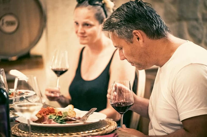 Classic: Vineyard Golf Cart Tour & Wine Tasting and Lunch - Key points at a glance