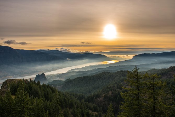 Columbia Gorge Waterfalls & Wineries from Portland: All-Inclusive Afternoon Tour - Multnomah Falls, the afternoon’s big view