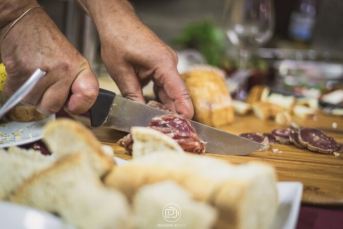 Cortecorbo Irpinia-wines: tour of the vineyards- Cooking class- wine tasting - Making pizza and Maccaronara by hand