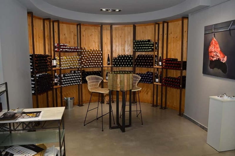 Crete: 2 Wineries Private Tour with Wine Tasting & Lunch - Why this tour gives you more than a winery tasting