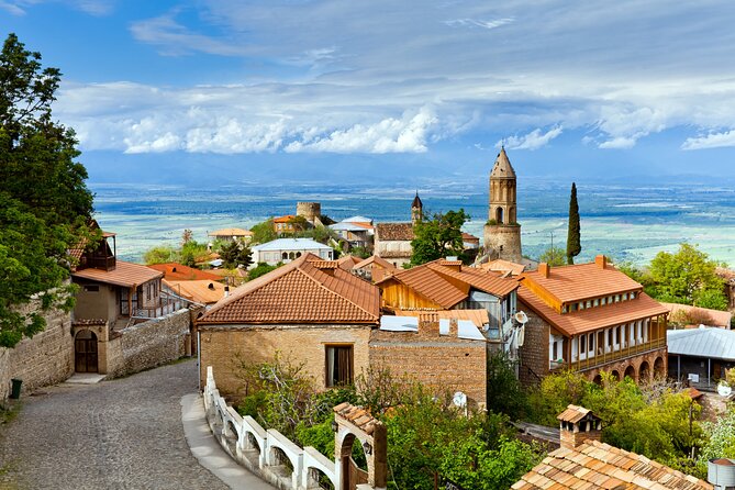 Day Trip to Kakheti Wine Region Including 9 Wine Tastings - Lunch is optional, filling, and worth budgeting for