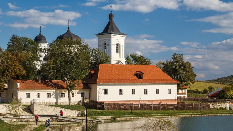 Day trip to Moldova - visit Chisinau and Cricova Winery - The long morning ride from Iasi