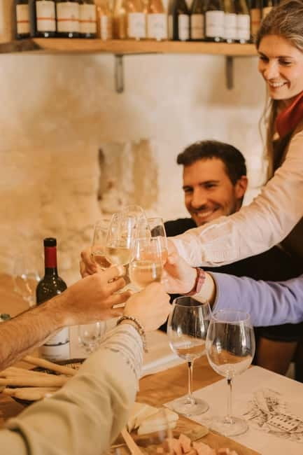 Degustazione di vini alla Cantina Montevecchio Isolani - A small group makes the visit more personal