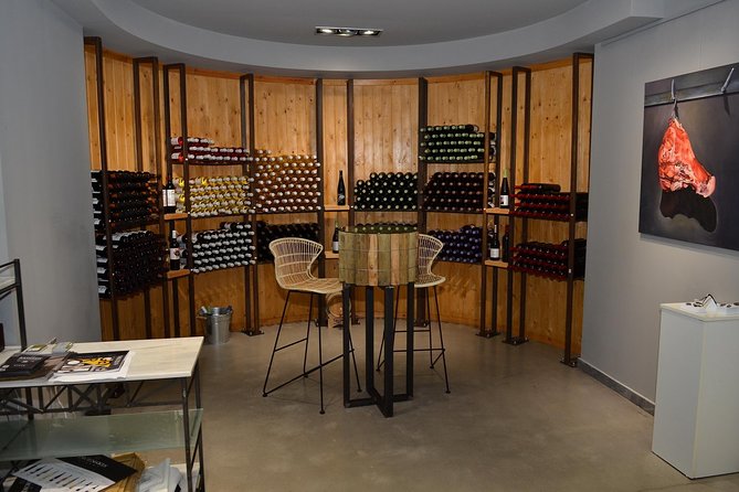 Digenakis winery - Wine tasting experience - Vineyard views and the feel of the place