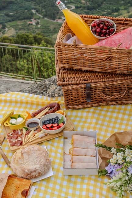 Douro Valley: 4x4 Safari and Vineyard Visit - What $70 gets you