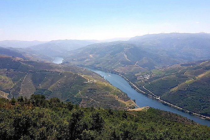 Douro Valley: private tour with lunch and wine estate all inclusive - Pinhão puts you beside the river