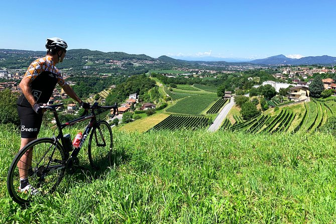 E-Bike Tour Lake Como and Swiss Vineyards - What the guides add to the ride