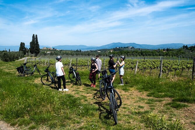 E-bike Tuscany and Chianti Self-Guided Tour with Vineyard Visit - Leaving Florence through Bellosguardo