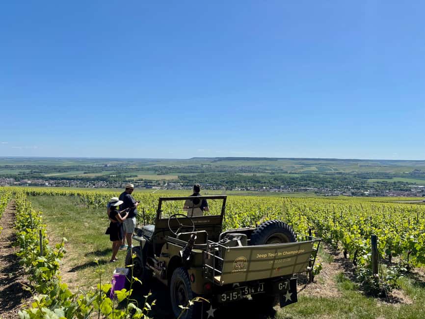 Epernay: Jeep tour of the vineyards with tasting and visits - Riding into the vineyards from Epernay