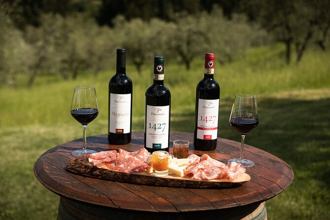 Exclusive lunch, Winery tour, Organic wines in Chianti Classico - Tasting Chianti Classico with food on the table