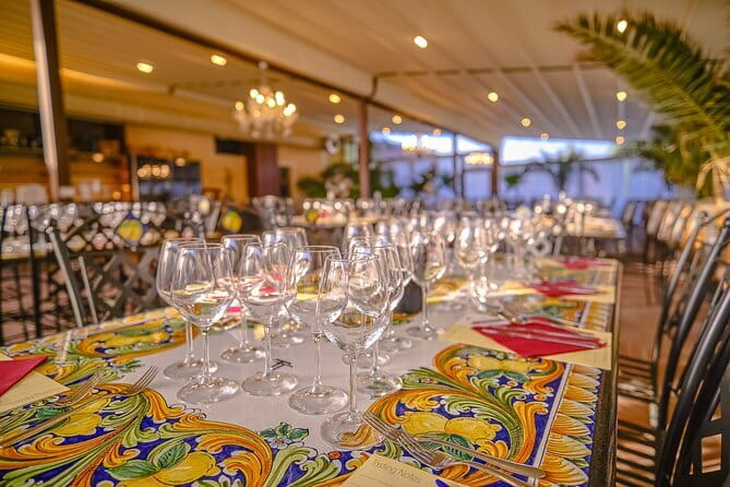 Exclusive Winery Tour with Tasting and Dinner in Chianti vineyard - The first winery: where the tour earns its keep
