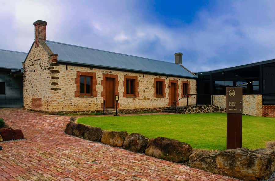Fleurieu Peninsular: McLaren Vale Winery Experience - Richard Hamilton and the possible fourth winery