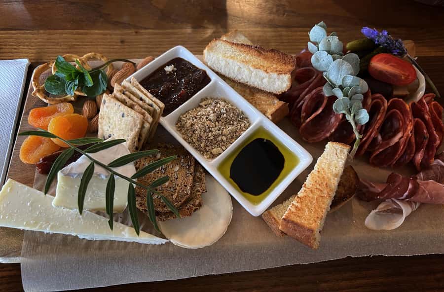 Fleurieu Peninsular: McLaren Vale Winery Experience - DogRidge and the afternoon tasting