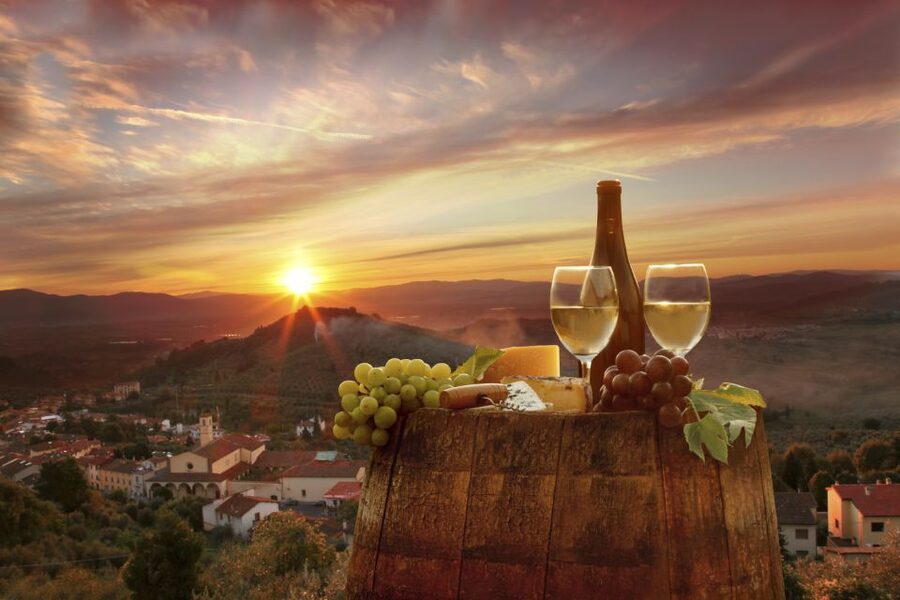 Florence: Chianti Villages, San Gimignano and Winery Tour - Lunch at a farm or wine estate