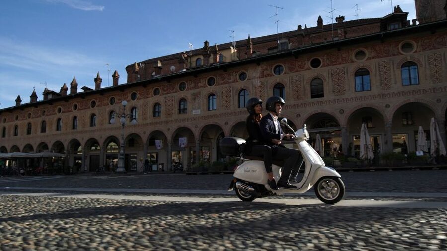 Florence: Chianti Wine Region Vespa or Fiat Topolino Tour - Vespa, electric Vespa, Zip, or Topolino?